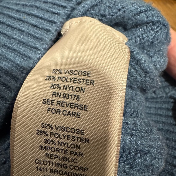 Philosophy Soft Knit Crewneck Cable Knit Sweater - Blue Woman small Petite S/P - Picture 4 of 6